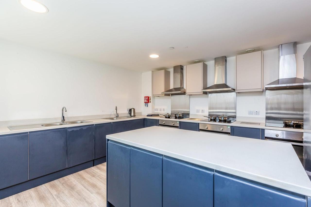 لينكولن Spacious Ensuite Room With Shared Kitchen المظهر الخارجي الصورة